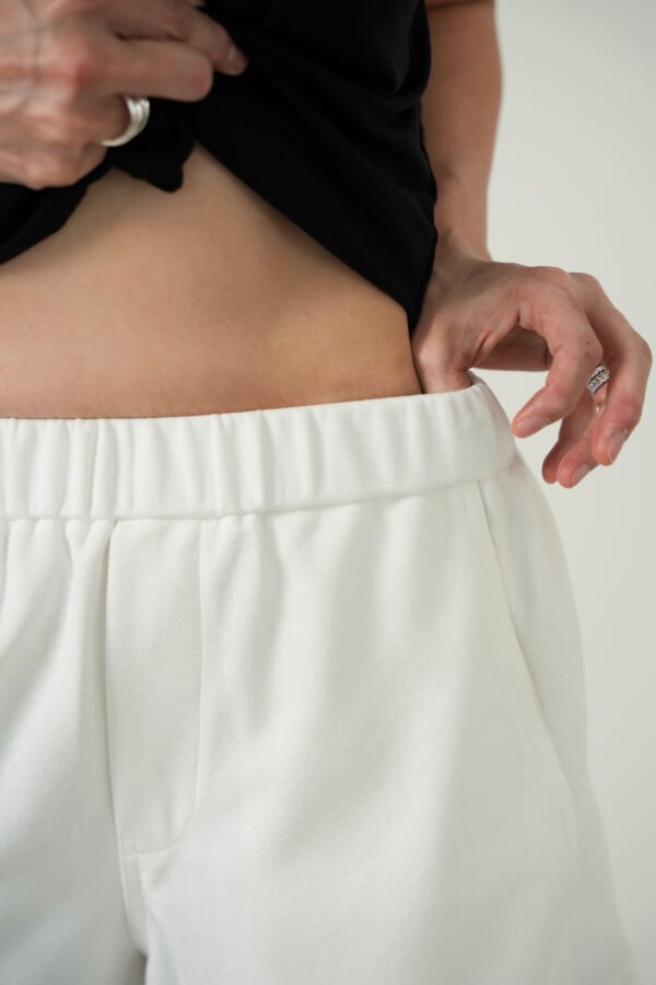 Fleur Basic Shorts X Dewi Budjo