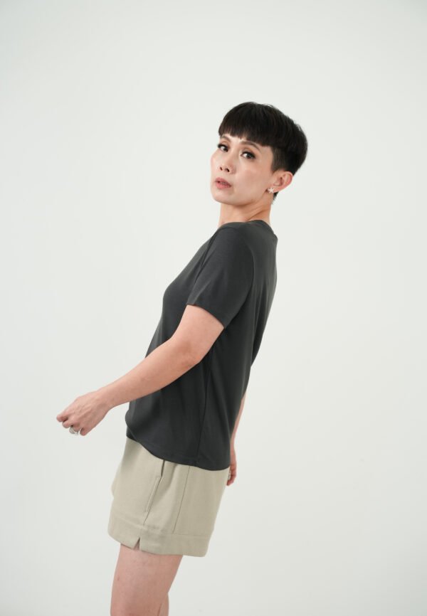 Rae Basic Tee X Dewi Budjo