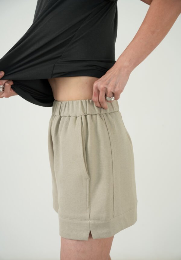 Fleur Basic Shorts X Dewi Budjo