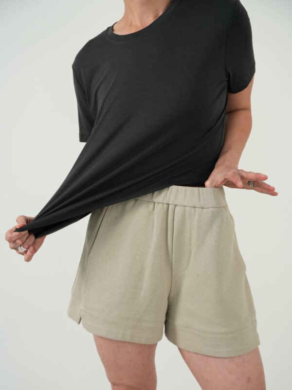 Fleur Basic Shorts X Dewi Budjo