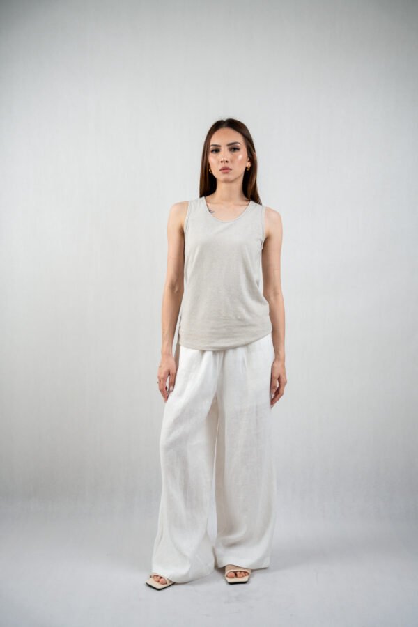 Damian Sleveless Tee