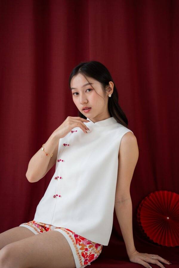 Eun Qibao Top